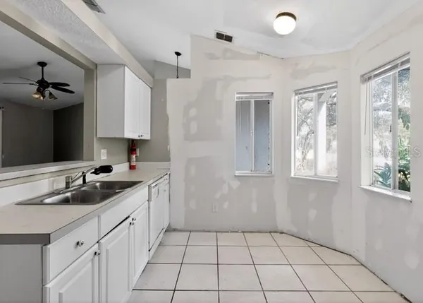 $271,600 | 508 South Bloxam Avenue, Minneola, FL 34715