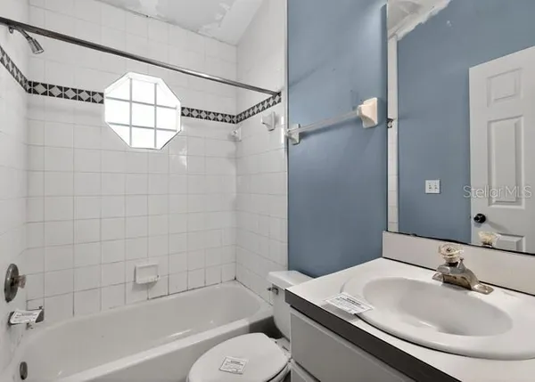 $271,600 | 508 South Bloxam Avenue, Minneola, FL 34715