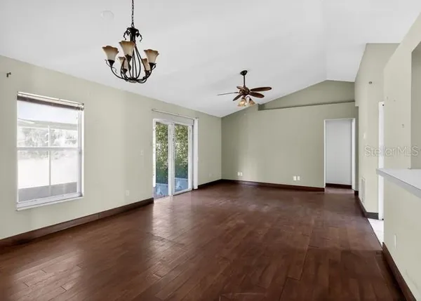 $271,600 | 508 South Bloxam Avenue, Minneola, FL 34715