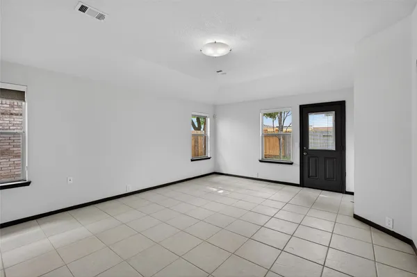 $1,950 | 17331 Stone Peaks Drive, Houston, TX 77095