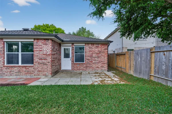 $1,950 | 17331 Stone Peaks Drive, Houston, TX 77095