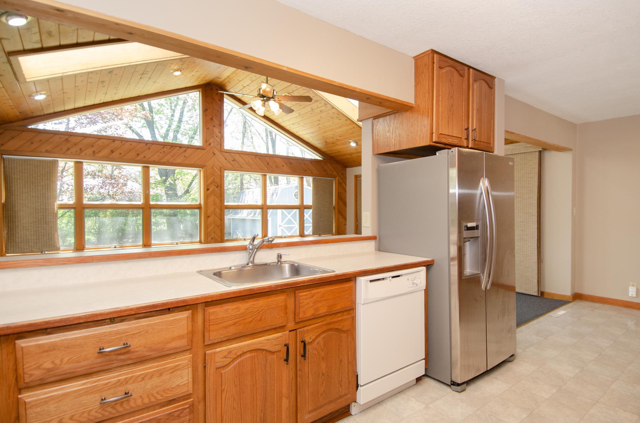 62 County Rd F Vadnais Heights, MN 55127 - Photo 12 of 25 Gallery Image 12
