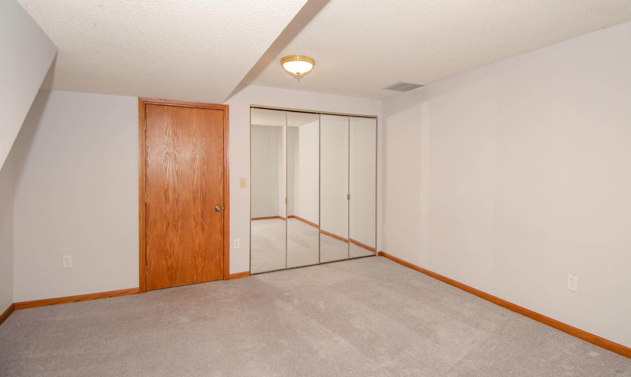 62 County Rd F Vadnais Heights, MN 55127 - Photo 22 of 25 Gallery Image 22