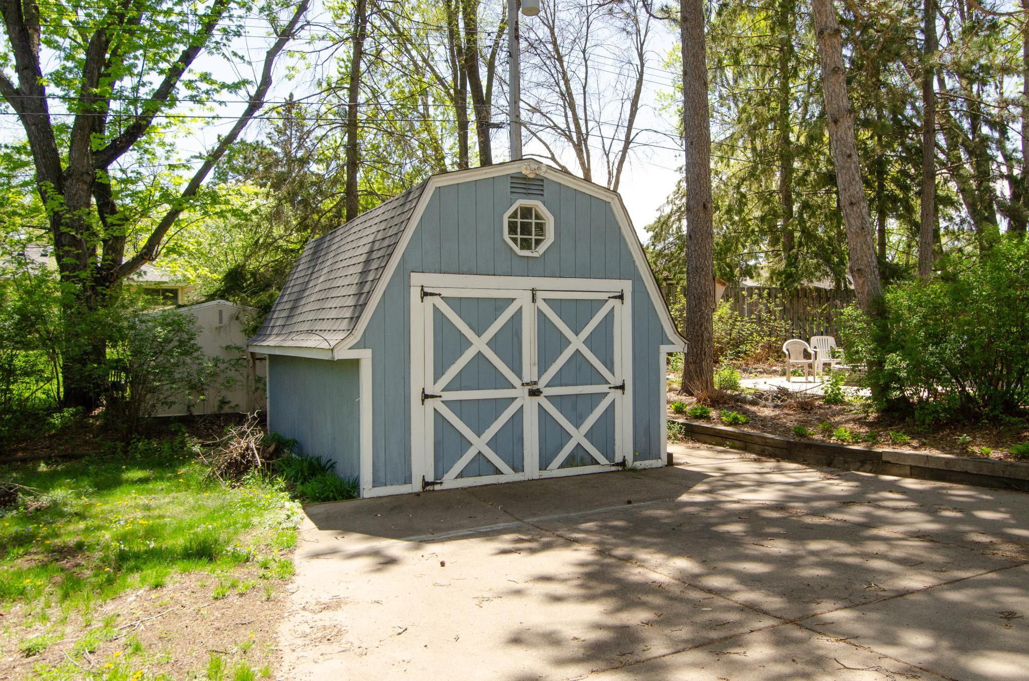 62 County Rd F Vadnais Heights, MN 55127 - Photo 6 of 25 Gallery Image 6