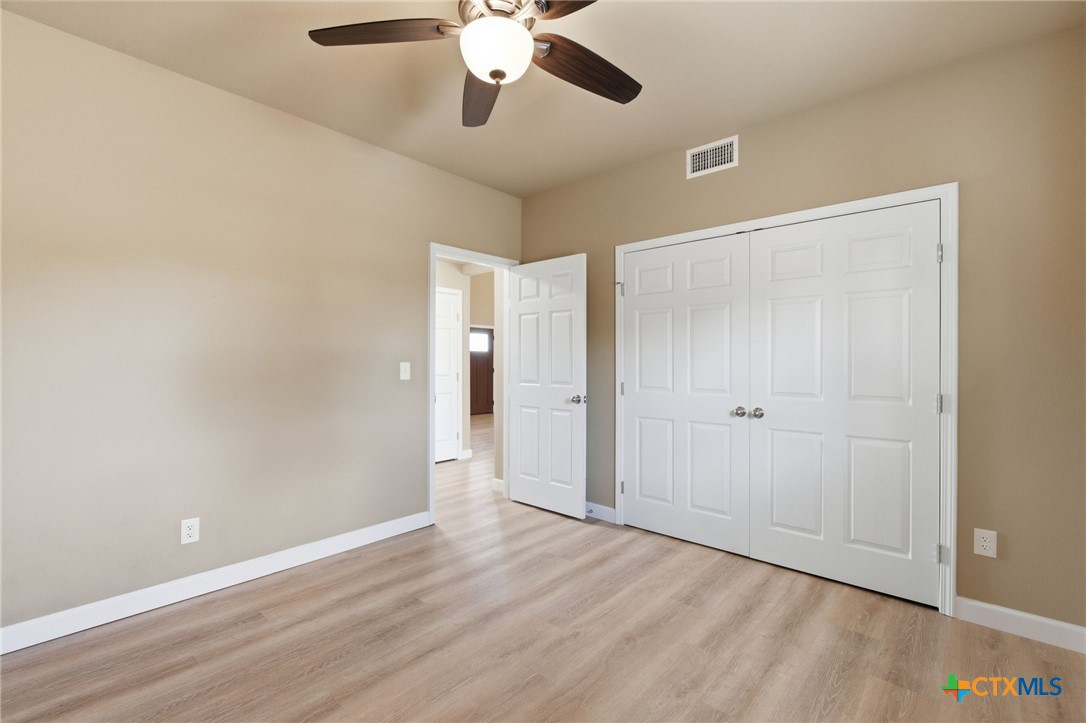 373 Cross Road Kingsbury, TX 78638 - Photo 13 of 27 2nd bedroom