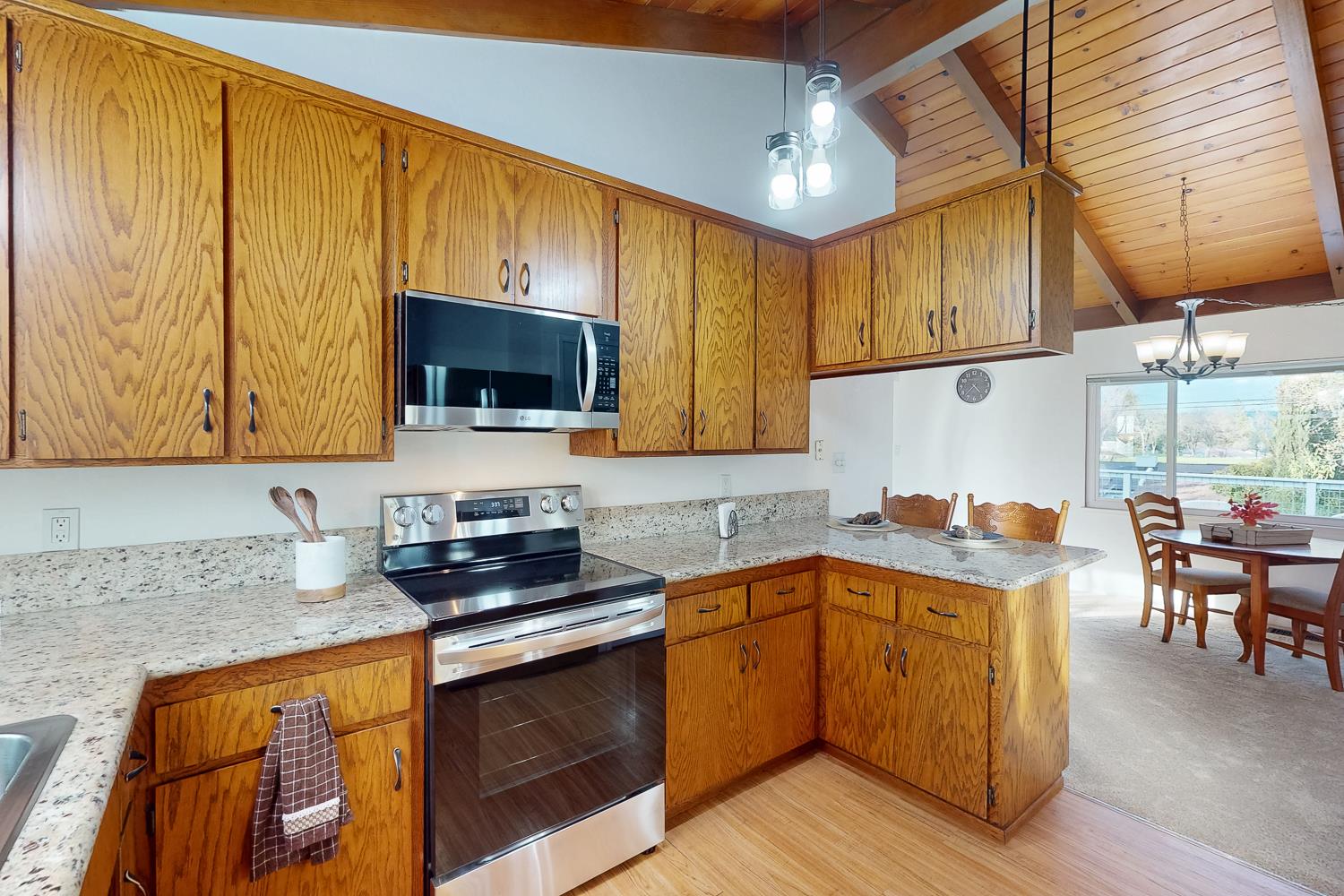 24713 Oro Valley Road Auburn, CA 95602 - Photo 18 of 69