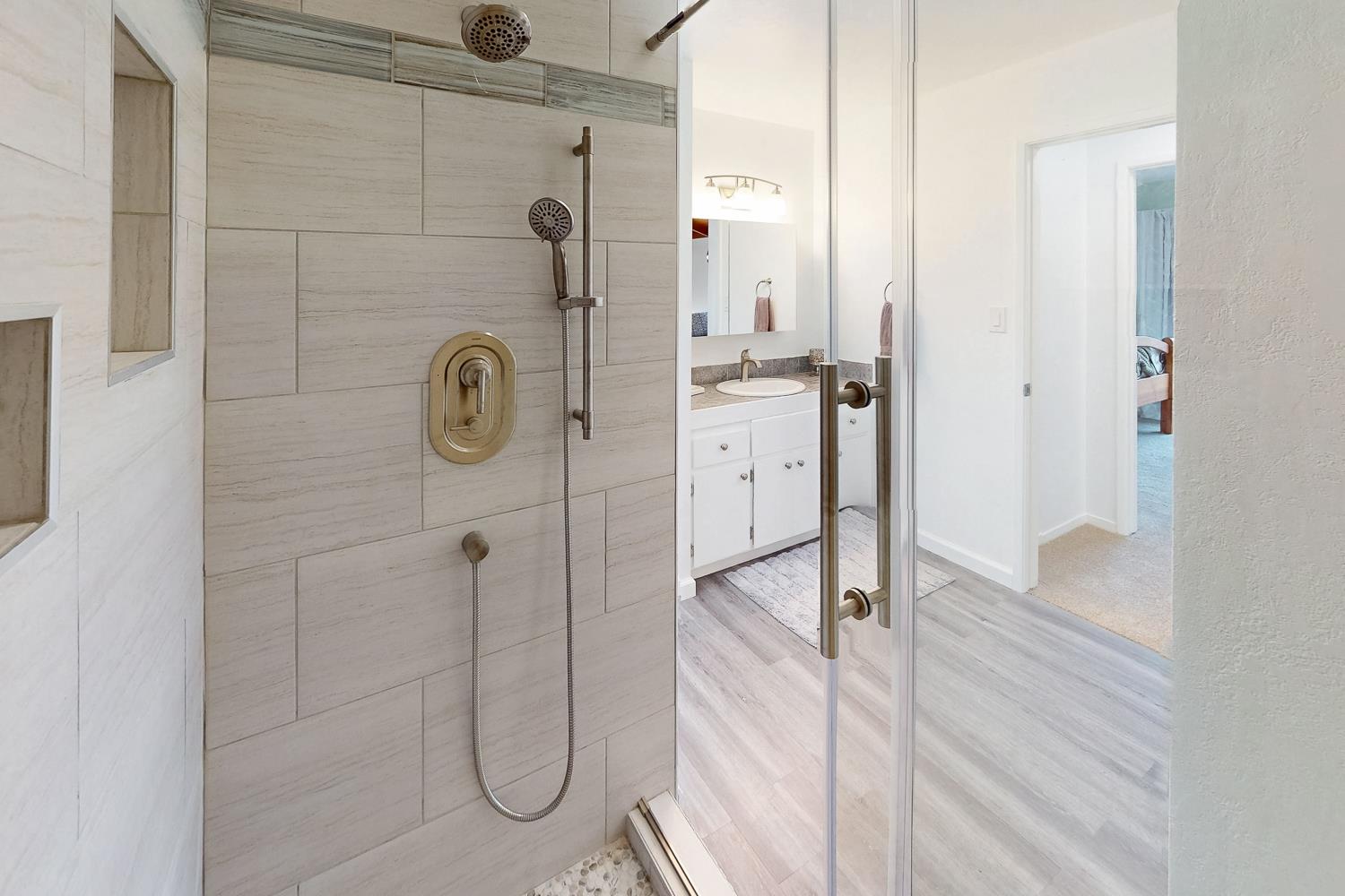 24713 Oro Valley Road Auburn, CA 95602 - Photo 26 of 69 New fixtures and plumbing in upstairs bathroom