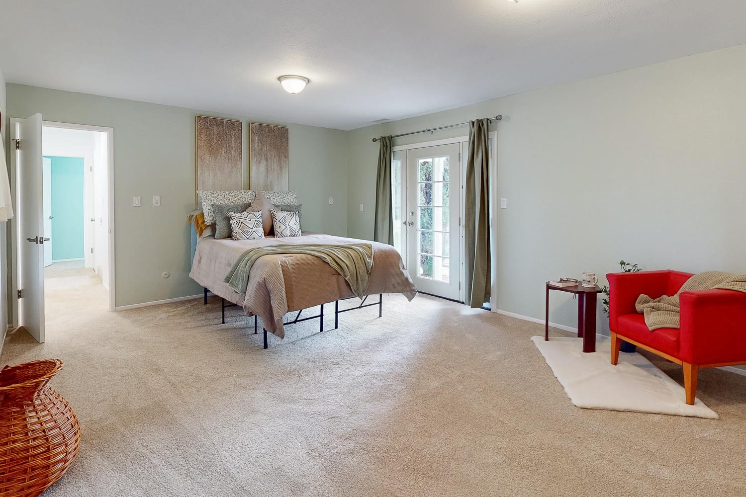 24713 Oro Valley Road Auburn, CA 95602 - Photo 28 of 69 Spacious downstairs bedroom with outside access to the backyard
