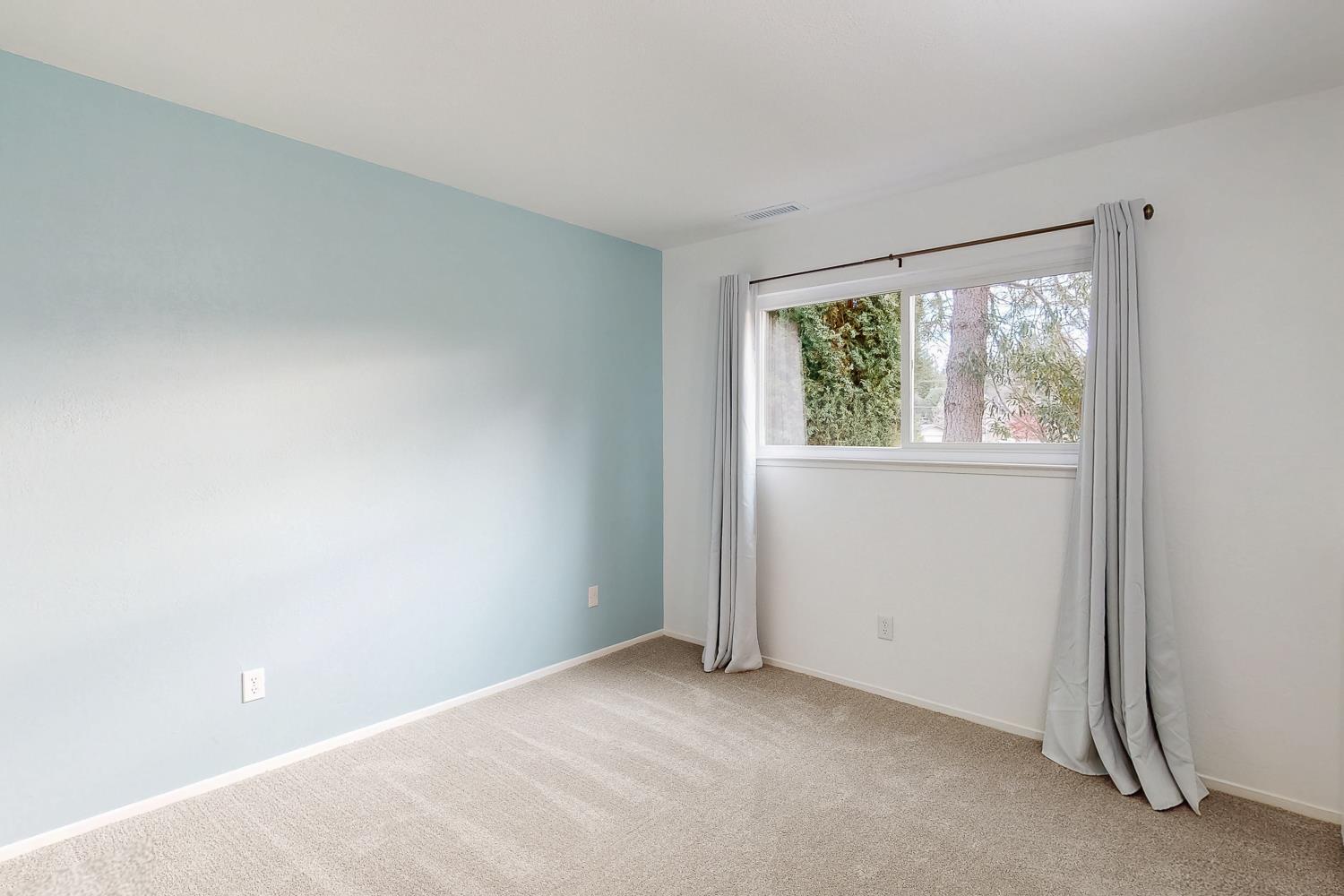 24713 Oro Valley Road Auburn, CA 95602 - Photo 33 of 69