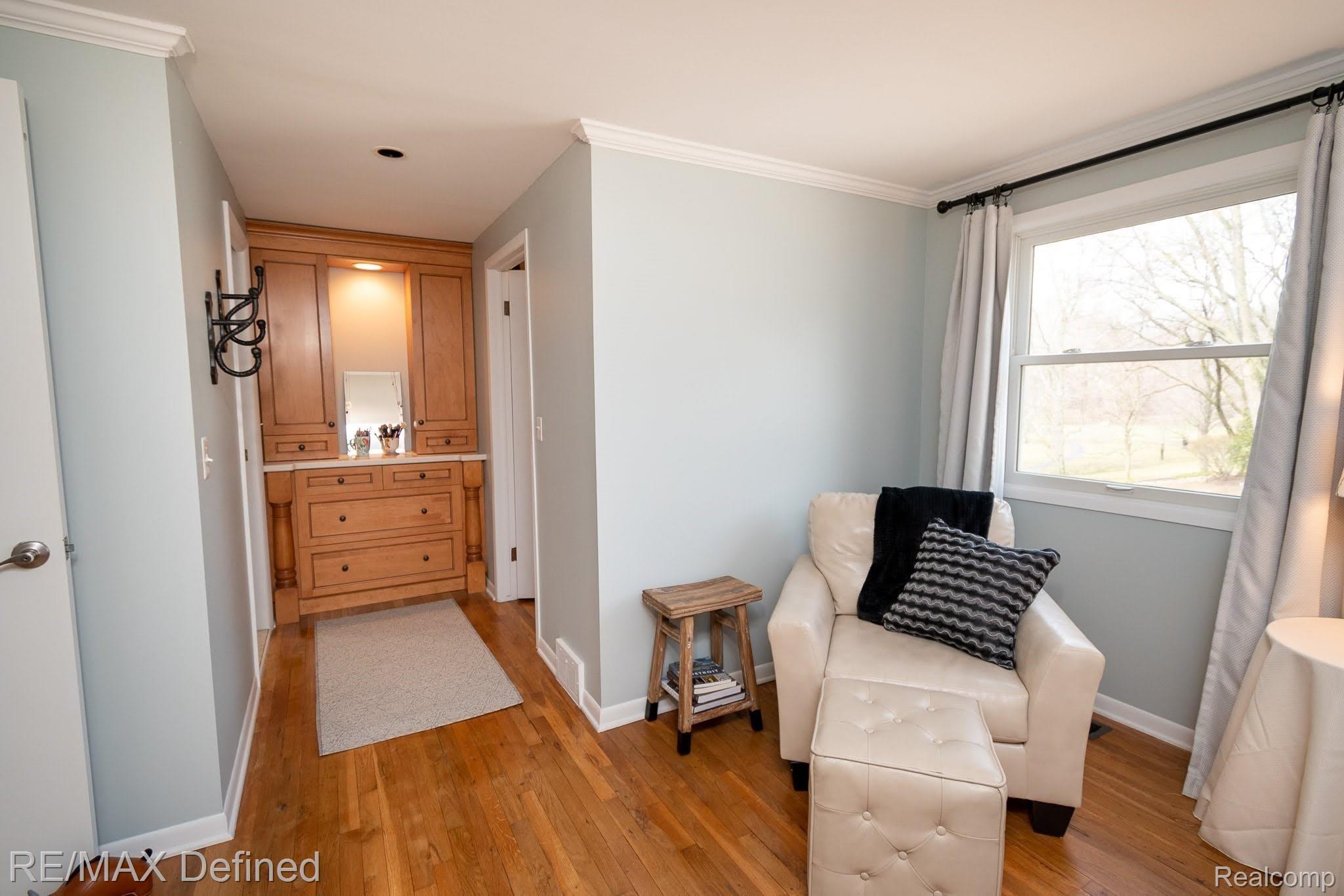 674 Campus Road Rochester, MI 48309 - Photo 34 of 48 DSC_0151.jpg