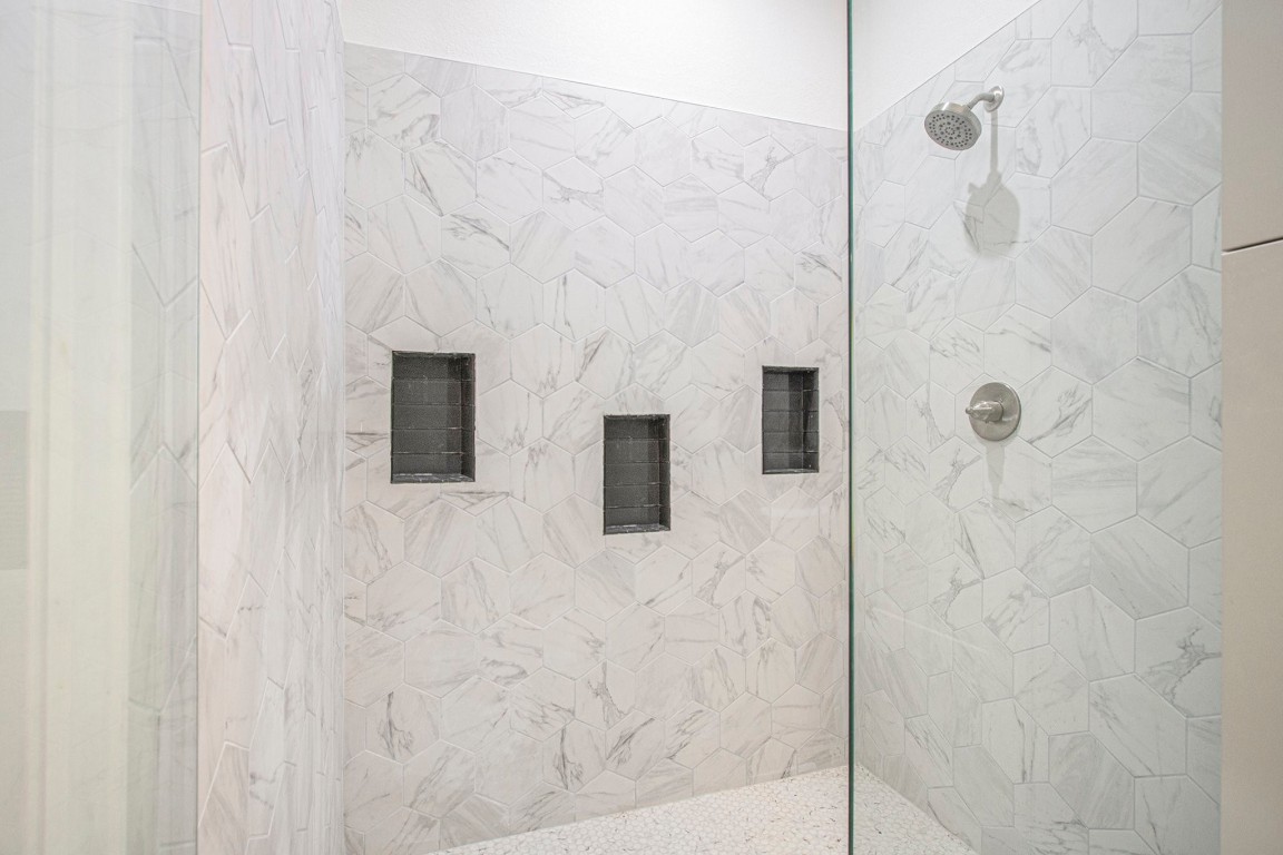 3810 Jackson Street Santa Fe, TX 77517 - Photo 16 of 29 a bathroom with a shower