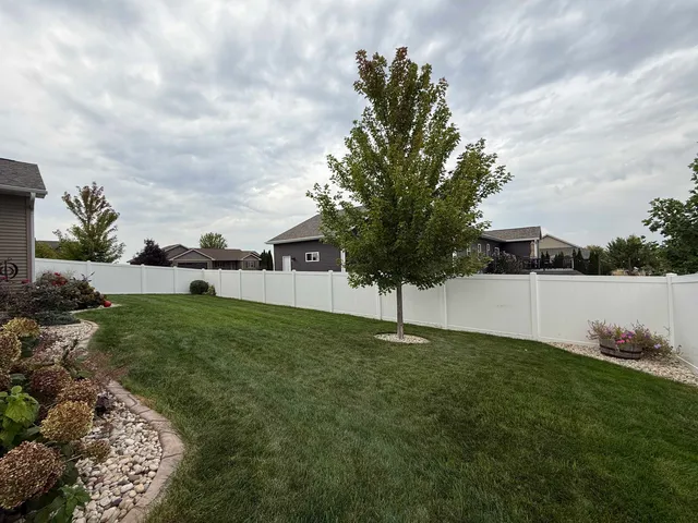 $575,000 | 407 Rimrock Road, Janesville, WI 53548