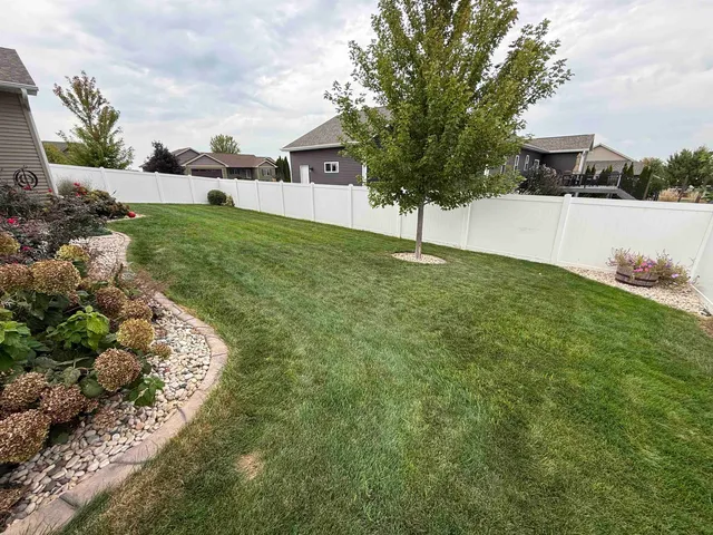 $575,000 | 407 Rimrock Road, Janesville, WI 53548