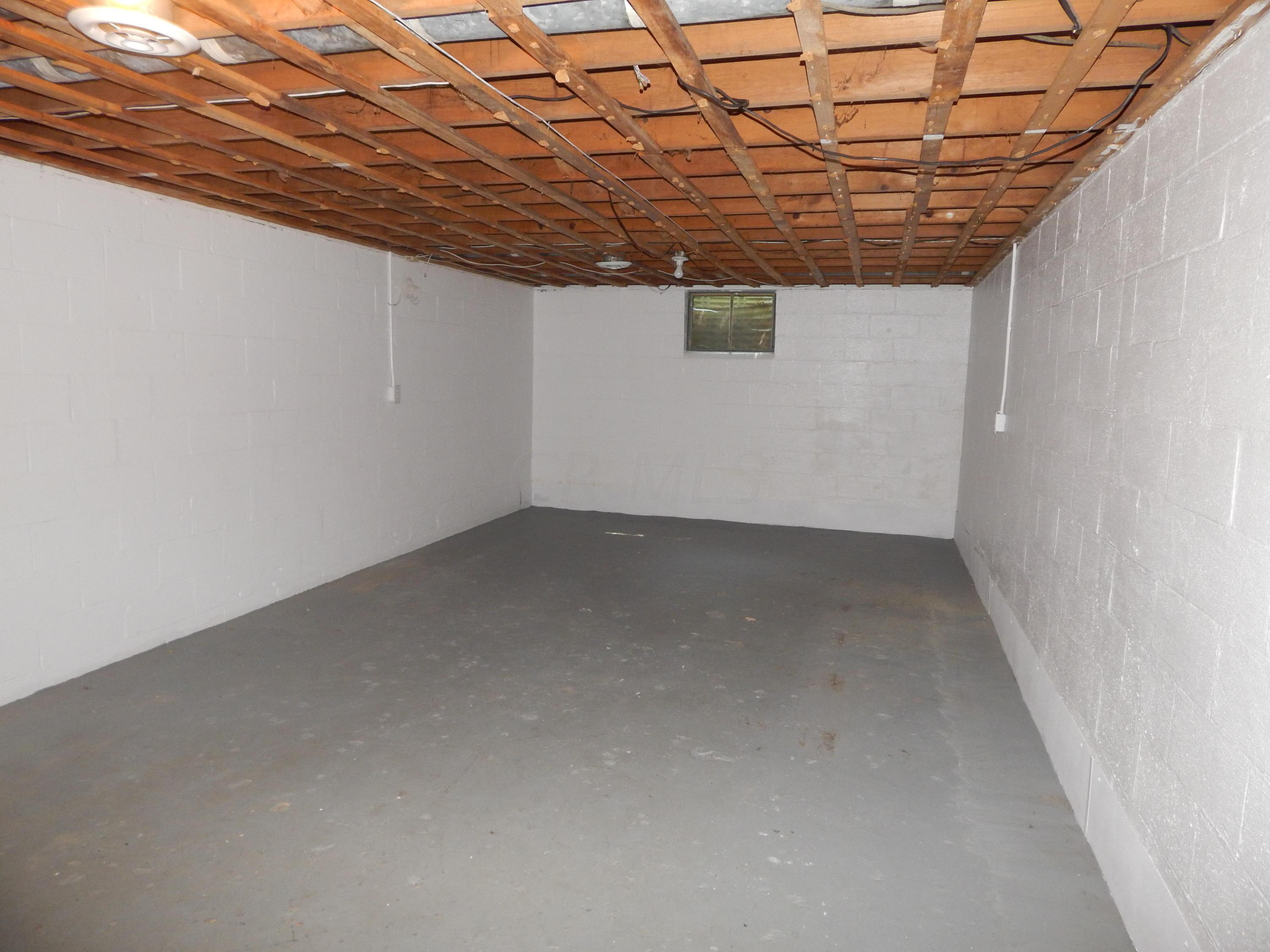 3440 Petzinger Road Columbus, OH 43232 - Photo 33 of 38 Gallery Image 33