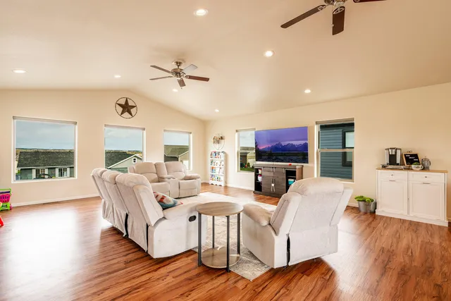 $500,000 | 1120 Fleming Boulevard, Sheridan, WY 82801