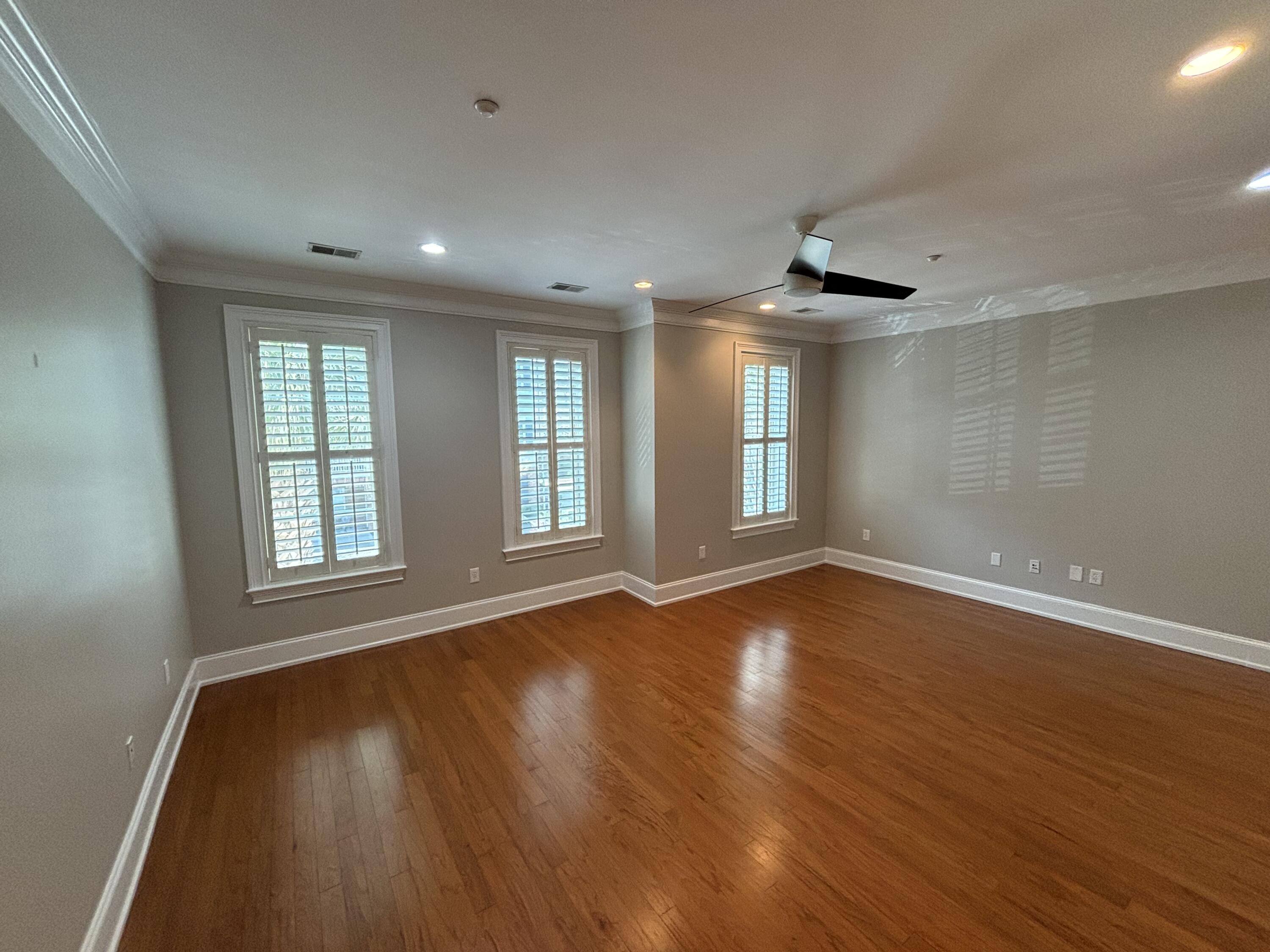 656 Coleman Boulevard, Unit 402 Mount Pleasant, SC 29464 - Photo 14 of 37 IMG_0657