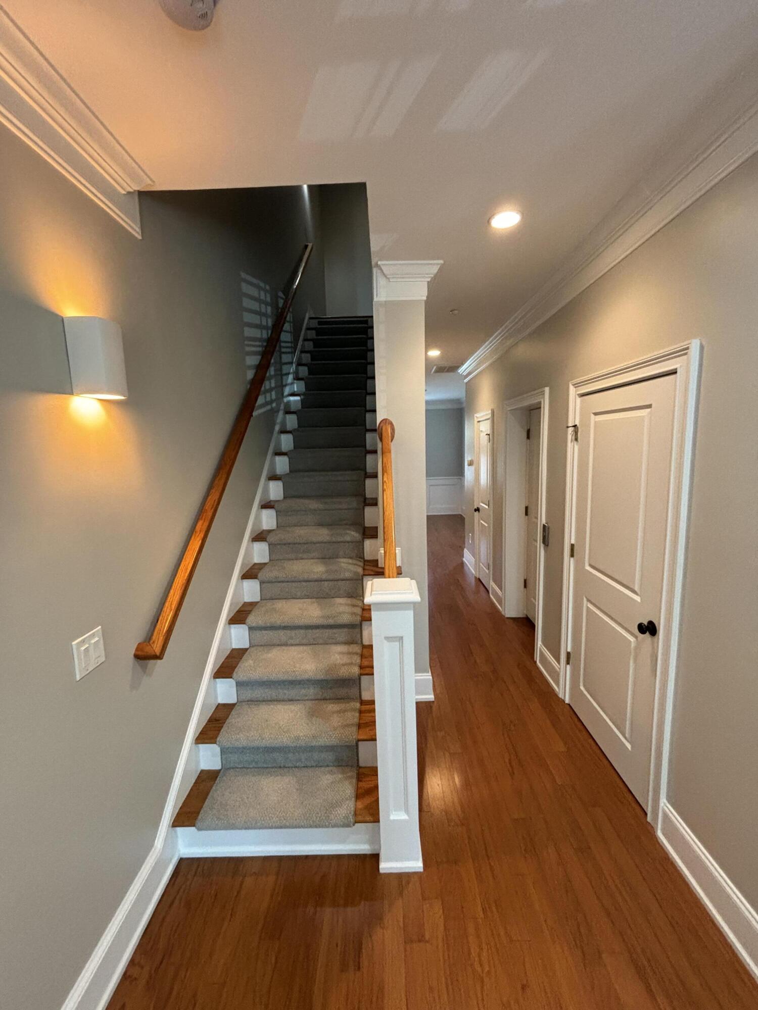 656 Coleman Boulevard, Unit 402 Mount Pleasant, SC 29464 - Photo 16 of 37 IMG_0658