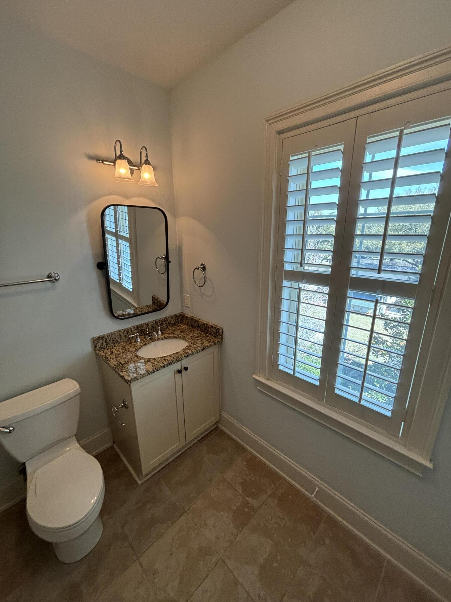 656 Coleman Boulevard, Unit 402 Mount Pleasant, SC 29464 - Photo 18 of 37 IMG_0662