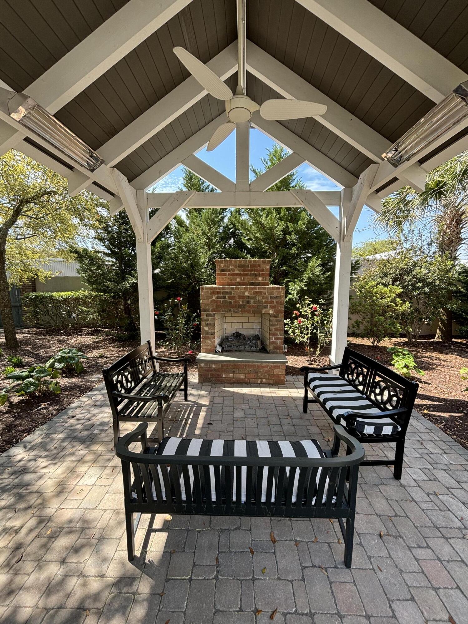 656 Coleman Boulevard, Unit 402 Mount Pleasant, SC 29464 - Photo 30 of 37 IMG_0684