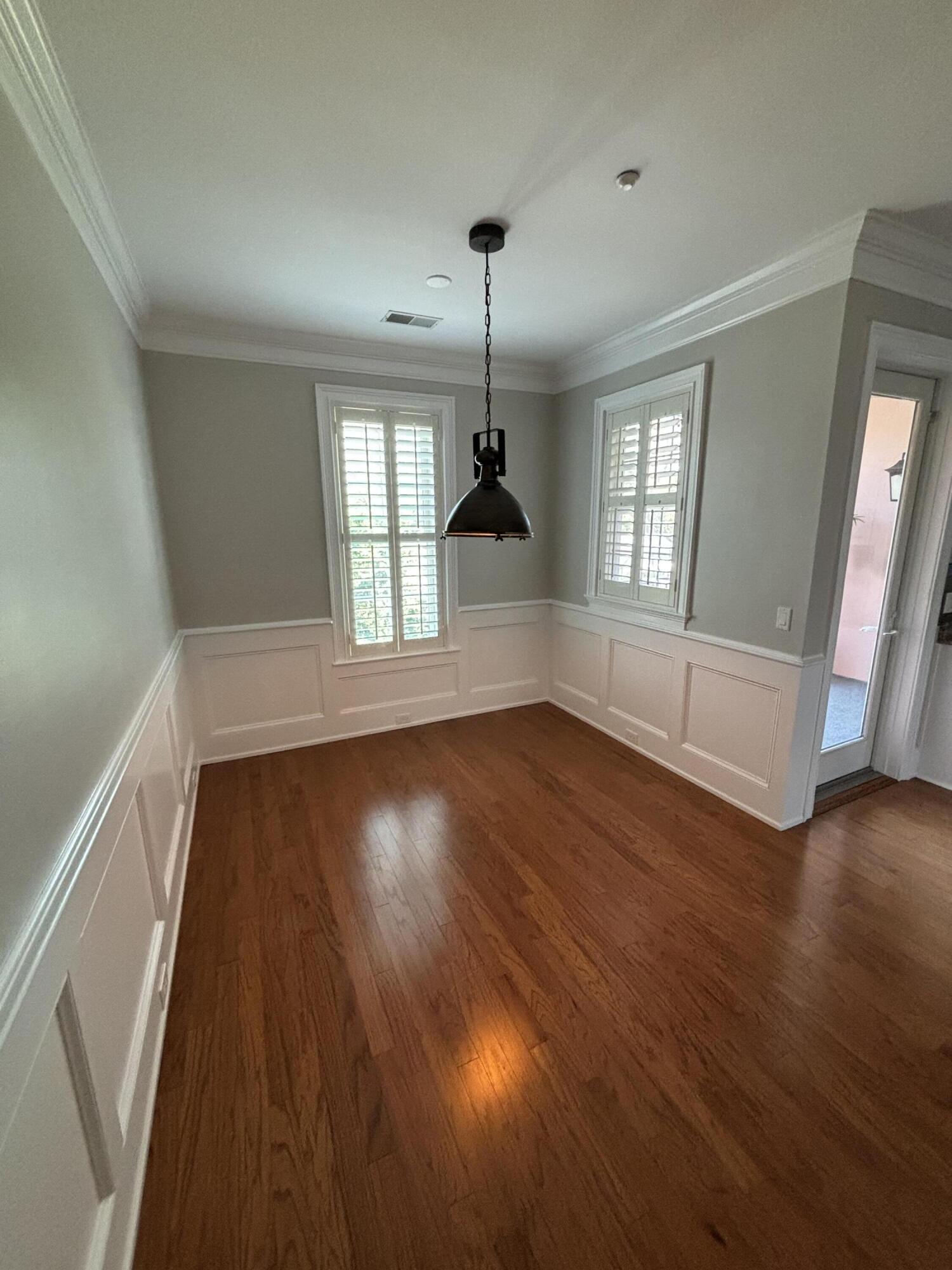 656 Coleman Boulevard, Unit 402 Mount Pleasant, SC 29464 - Photo 10 of 37 IMG_0646