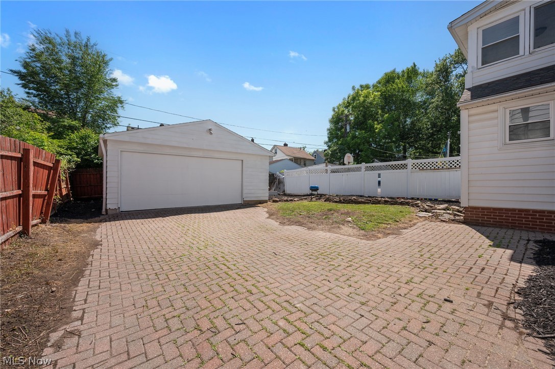 3386 Sylvanhurst Road Cleveland Heights, OH 44112 - Photo 40 of 46