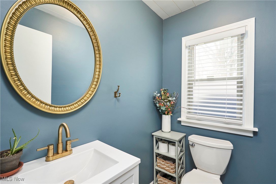 1847 Stabler Road Akron, OH 44313 - Photo 10 of 26 Bathroom with toilet and sink