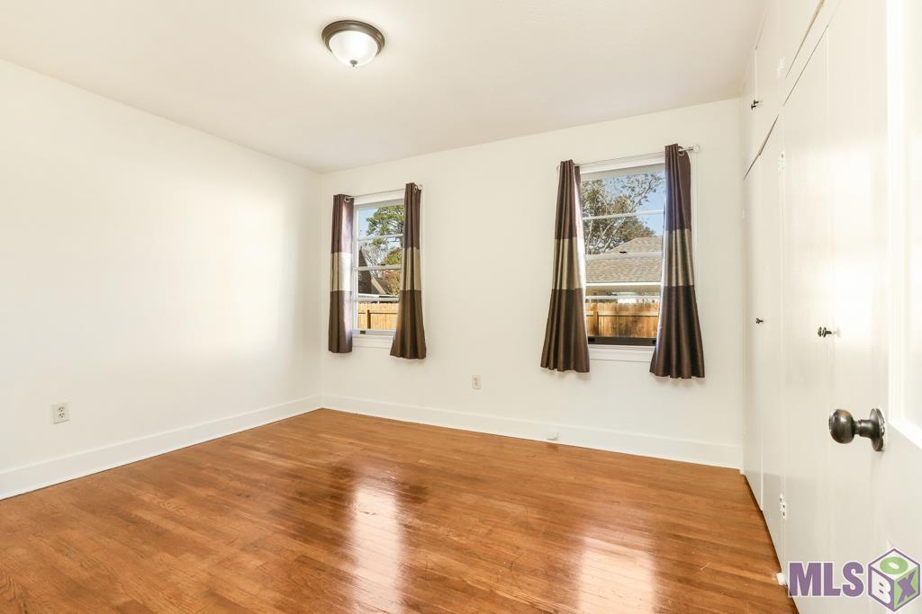 4934 Inniswold Road Baton Rouge, LA 70809 - Photo 14 of 22 Secondary Bedroom