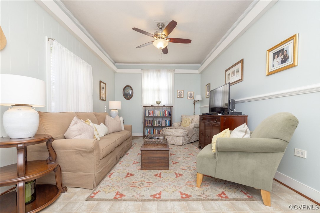7518 Comet Road Henrico, VA 23294 - Photo 19 of 46 Alternate view of den