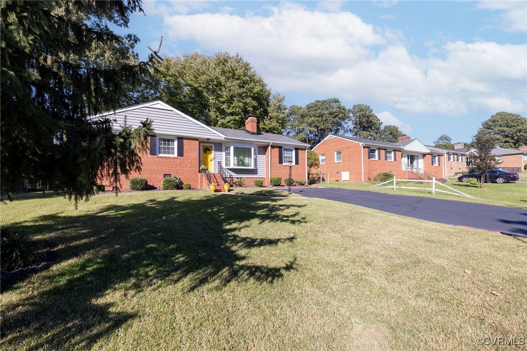 7518 Comet Road Henrico, VA 23294 - Photo 3 of 46 Large level front yard w/ beautiful Hemlock tree