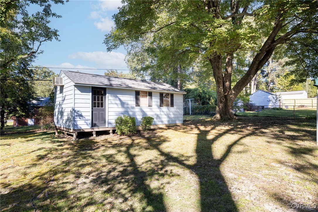 7518 Comet Road Henrico, VA 23294 - Photo 40 of 46 A very large shed located in the backyard