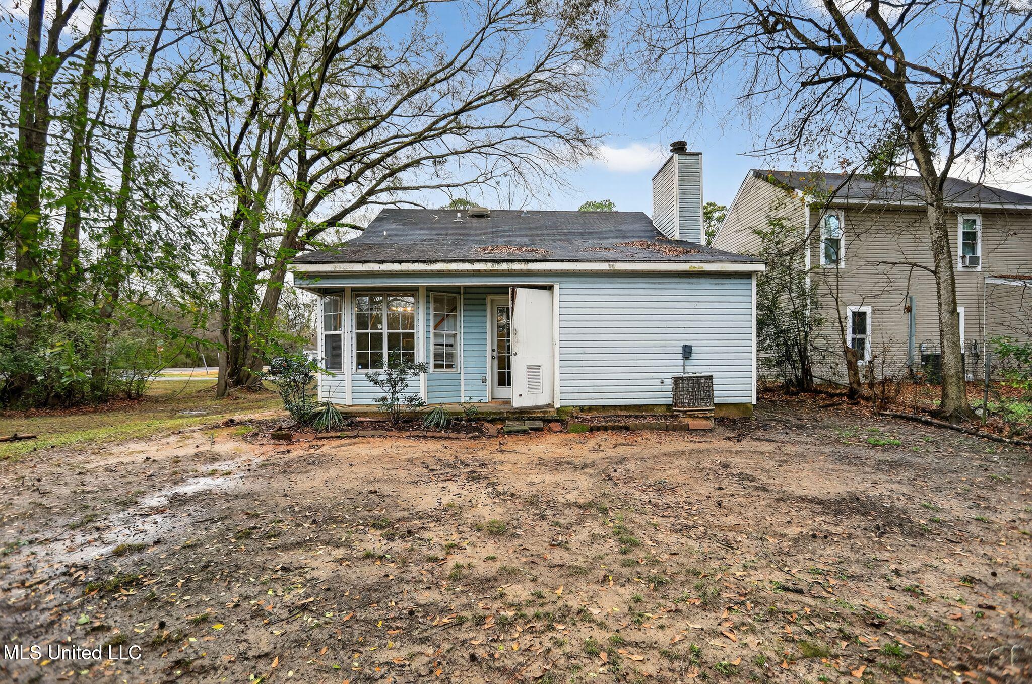 5571 Tiki Lane Jackson, MS 39212 - Photo 31 of 32 09_5571_Tiki_Ln_Jackson_MS_39212-Exterio