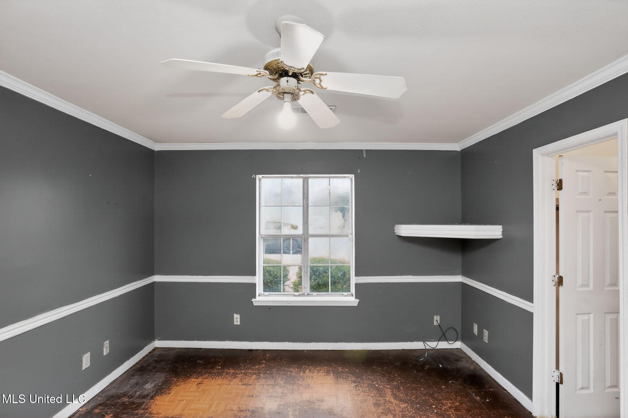 5571 Tiki Lane Jackson, MS 39212 - Photo 6 of 32 15_5571_Tiki_Ln_Jackson_MS_39212-Living_