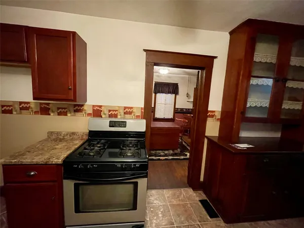 $1,850 | 112 North Roosevelt Avenue, Endicott, NY 13760