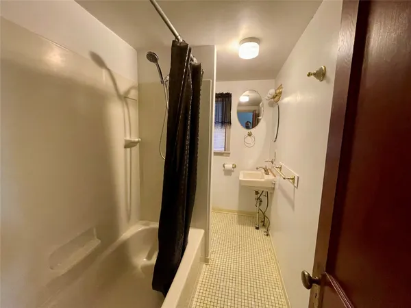 $1,850 | 112 North Roosevelt Avenue, Endicott, NY 13760