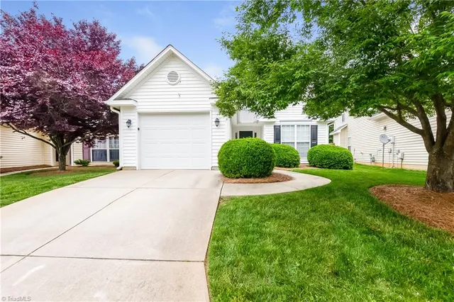 $1,695 | 4315 River Bluff Terrace, Greensboro, NC 27409