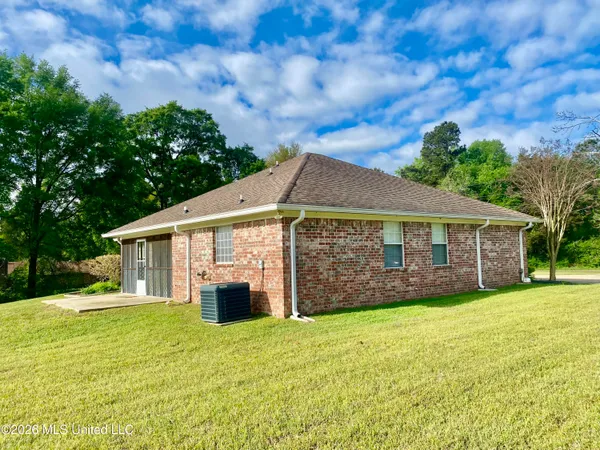 $250,000 | 110 Whittington Lane, Crystal Springs, MS 39059