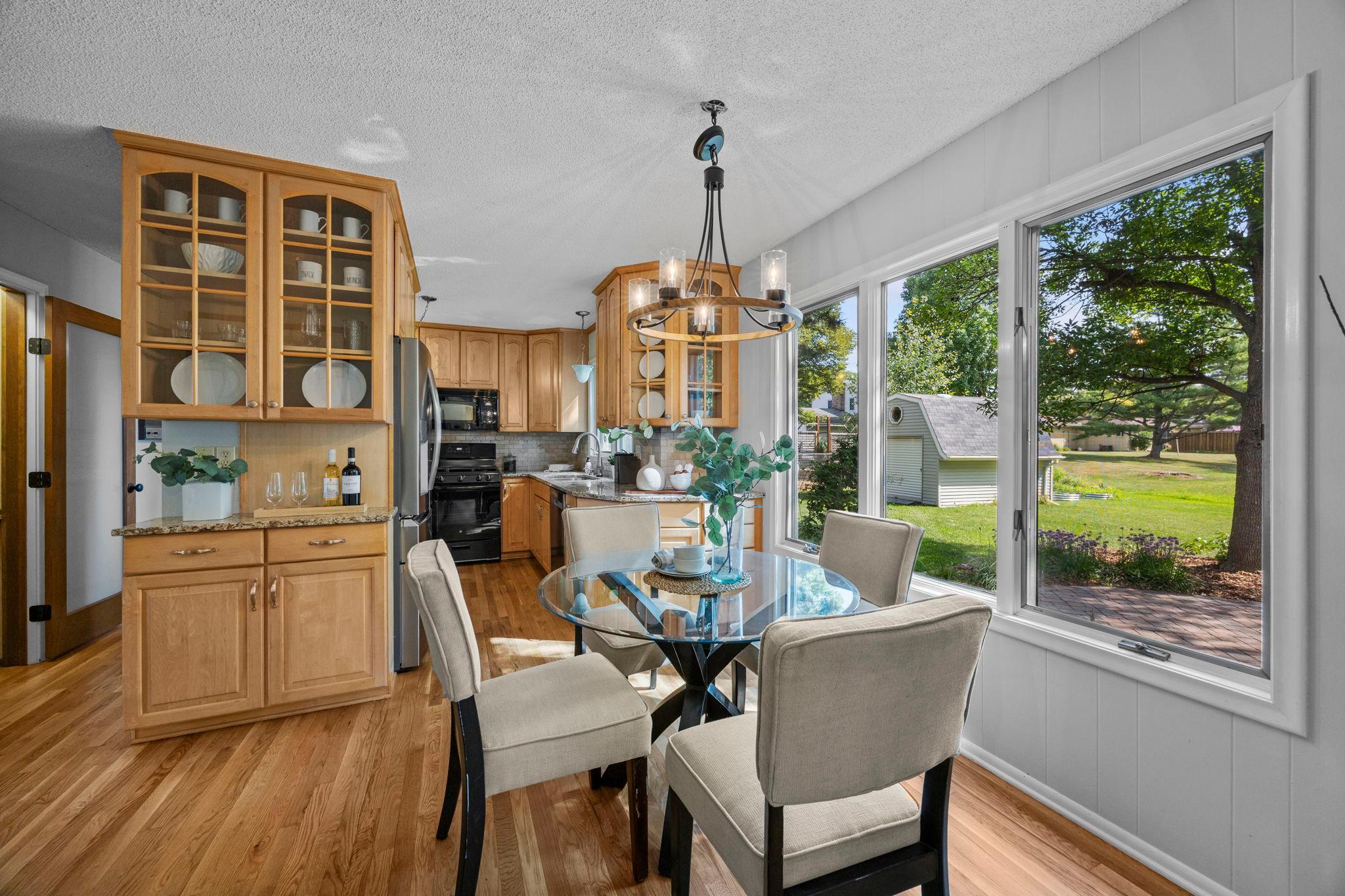 9609 Utica Road Bloomington, MN 55437 - Photo 8 of 40 Gallery Image 8