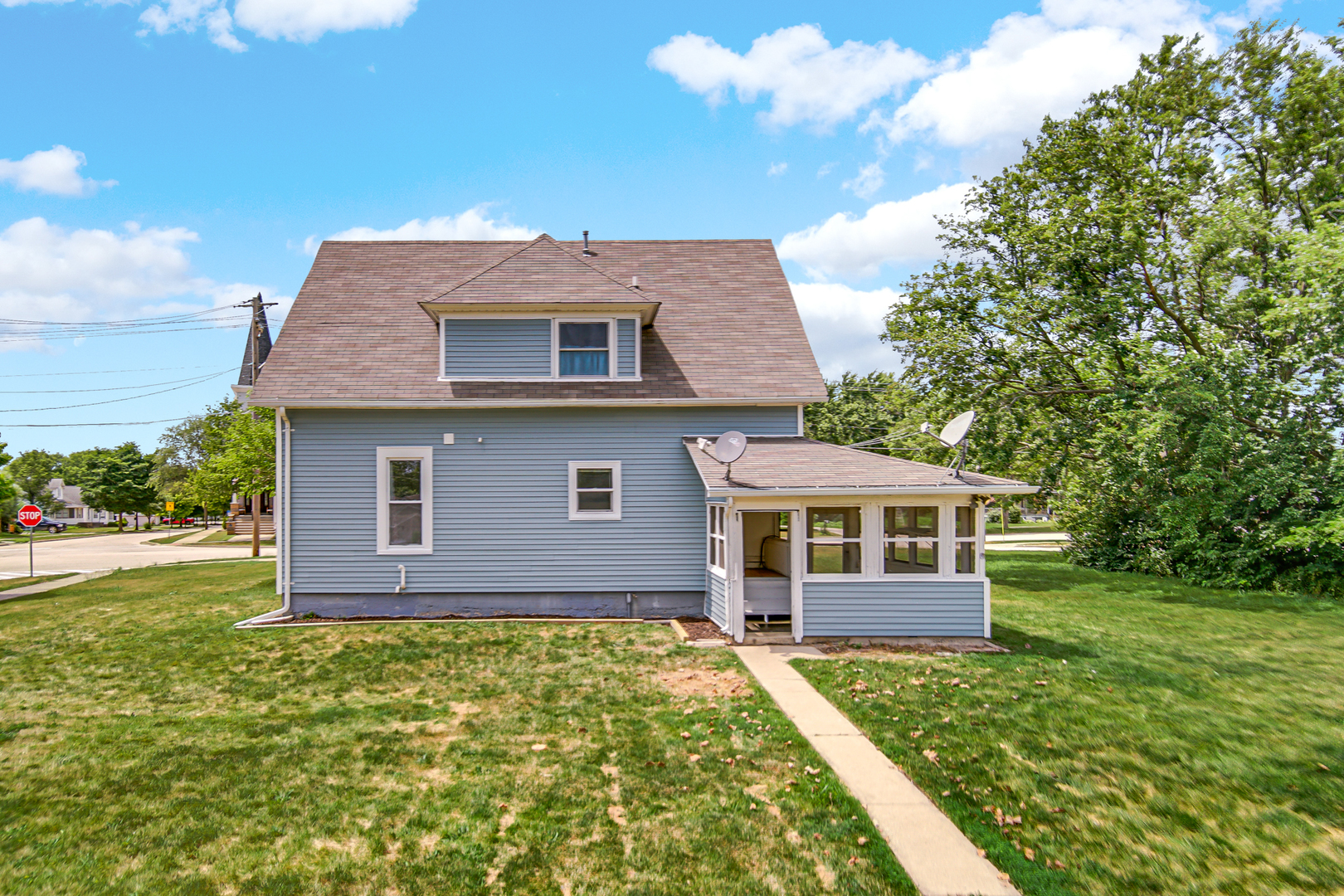 110 Wood Elwood, IL 60421 - Photo 4 of 23 a view of a house with a yard