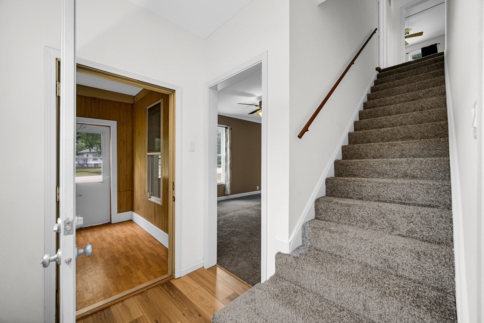 110 Wood Elwood, IL 60421 - Photo 8 of 23 a view of an entryway