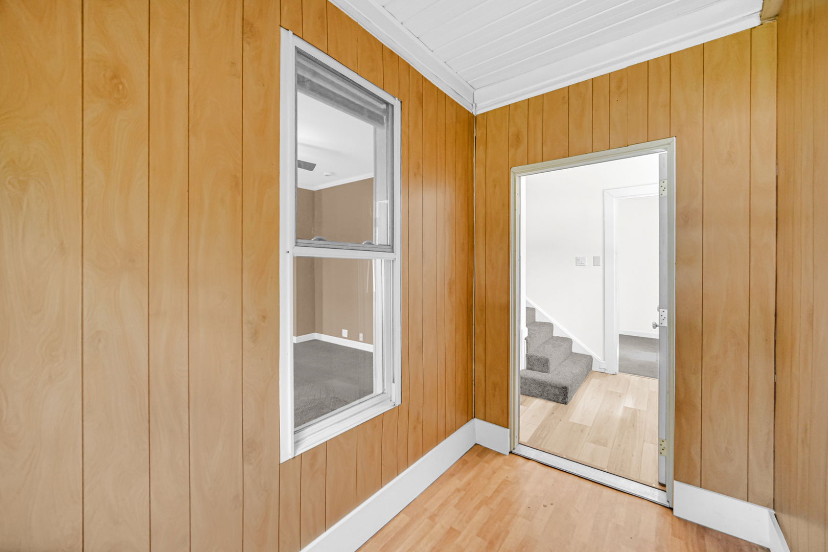 110 Wood Elwood, IL 60421 - Photo 9 of 23 a view of a bathroom with a glass door