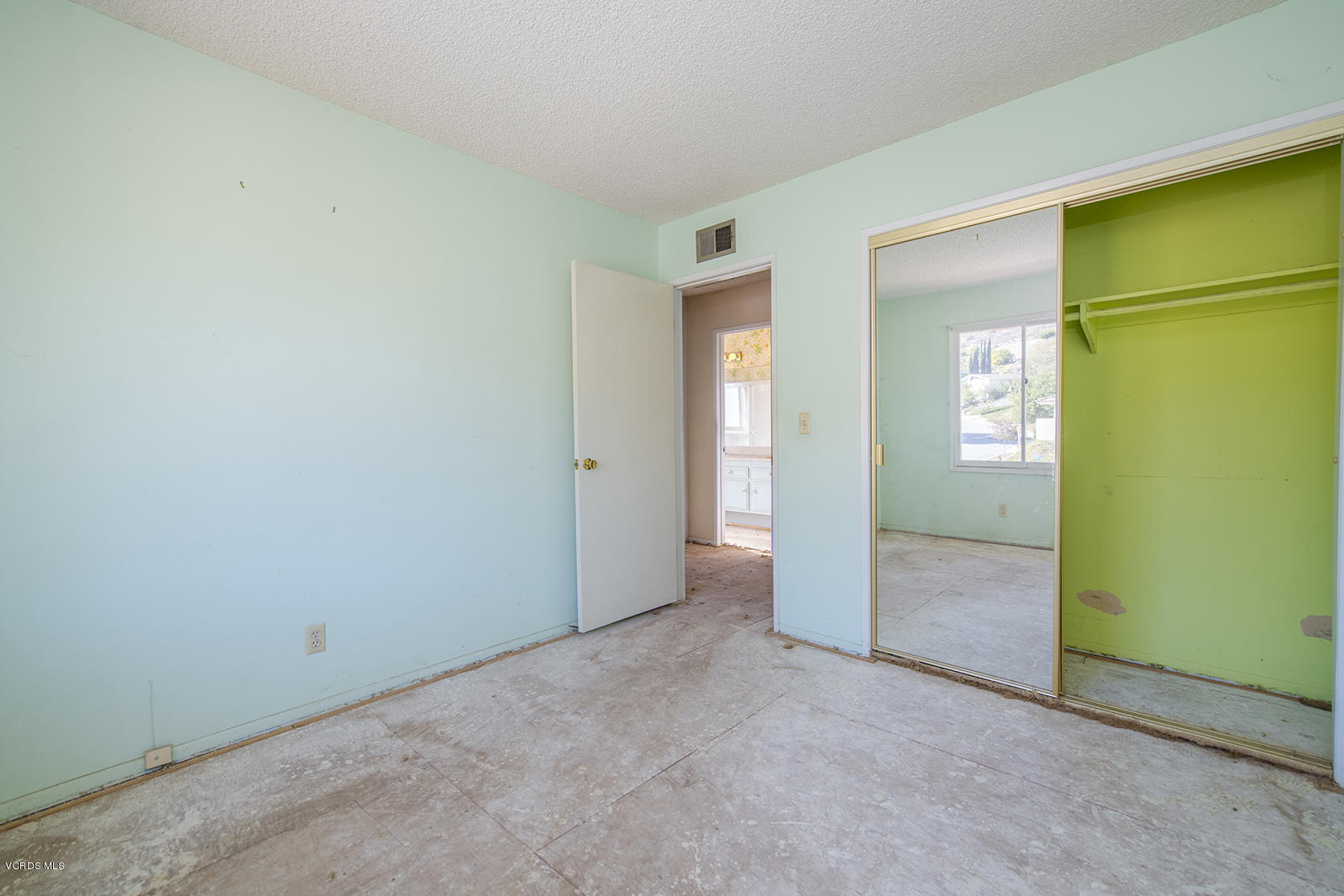 4435 Erbes Road Thousand Oaks, CA 91360 - Photo 10 of 14