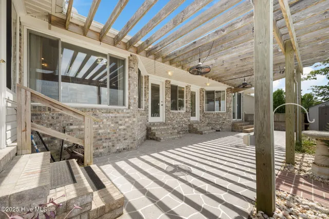 $940,000 | 132 Gemstone Drive, Sneads Ferry, NC 28460