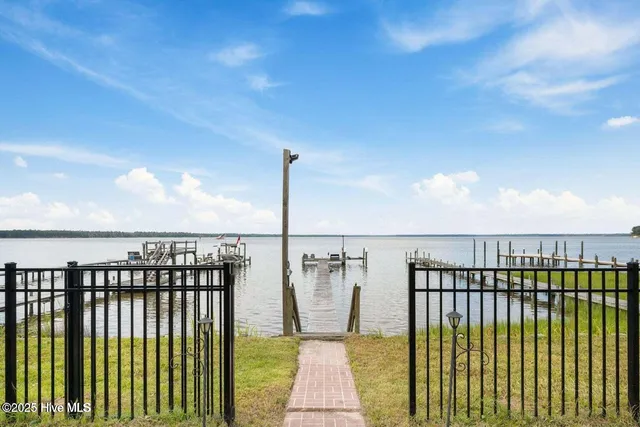 $940,000 | 132 Gemstone Drive, Sneads Ferry, NC 28460