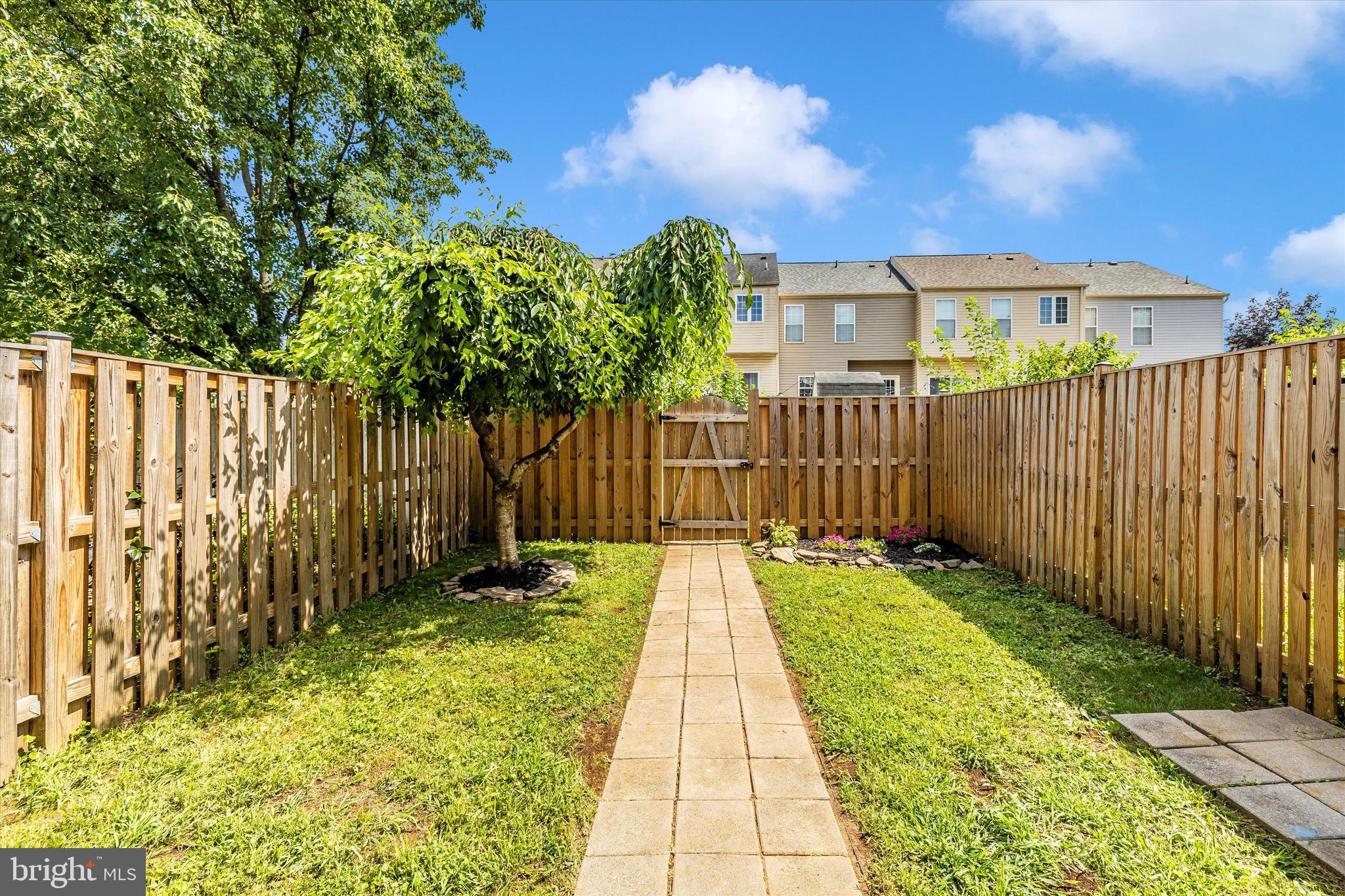 2010 Sumner Drive Frederick, MD 21702 - Photo 28 of 34 a view of a backyard with pathway