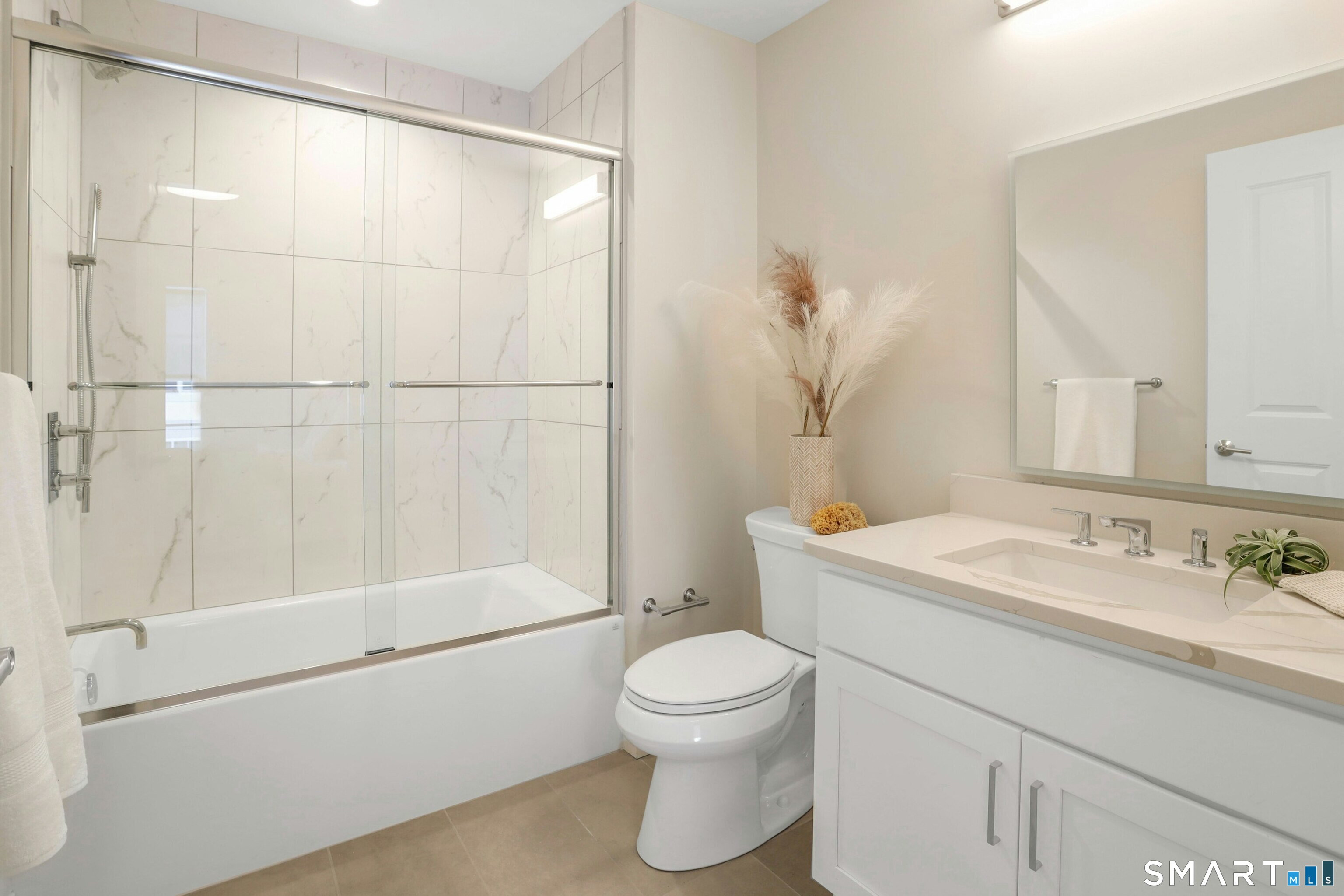 440 Heights Road, Unit 305 Darien, CT 06820 - Photo 8 of 15