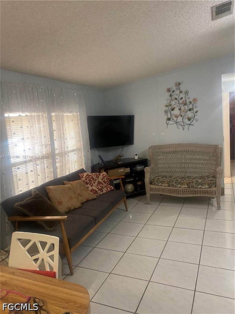 12810 Southwest 17th Street Miami, FL 33175 - Photo 5 of 23