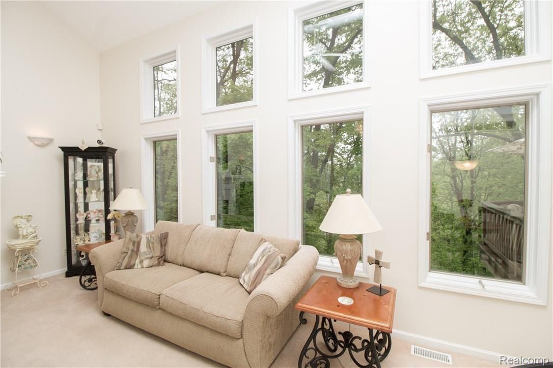 5770 Rochester Road Leonard, MI 48367 - Photo 16 of 54 GreatRoom4.jpg