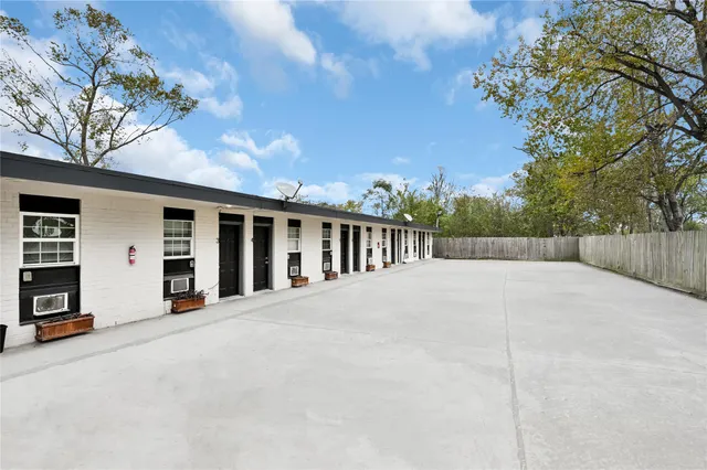 $799 | 3714 Dabney Street, Unit 6, Houston, TX 77026