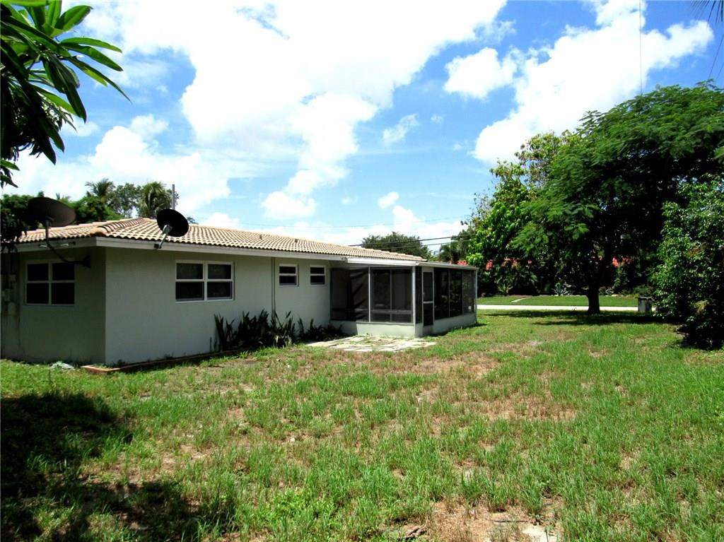 1319 Northwest 4th Street Boca Raton, FL 33486 - Photo 3 of 11 Photo 3