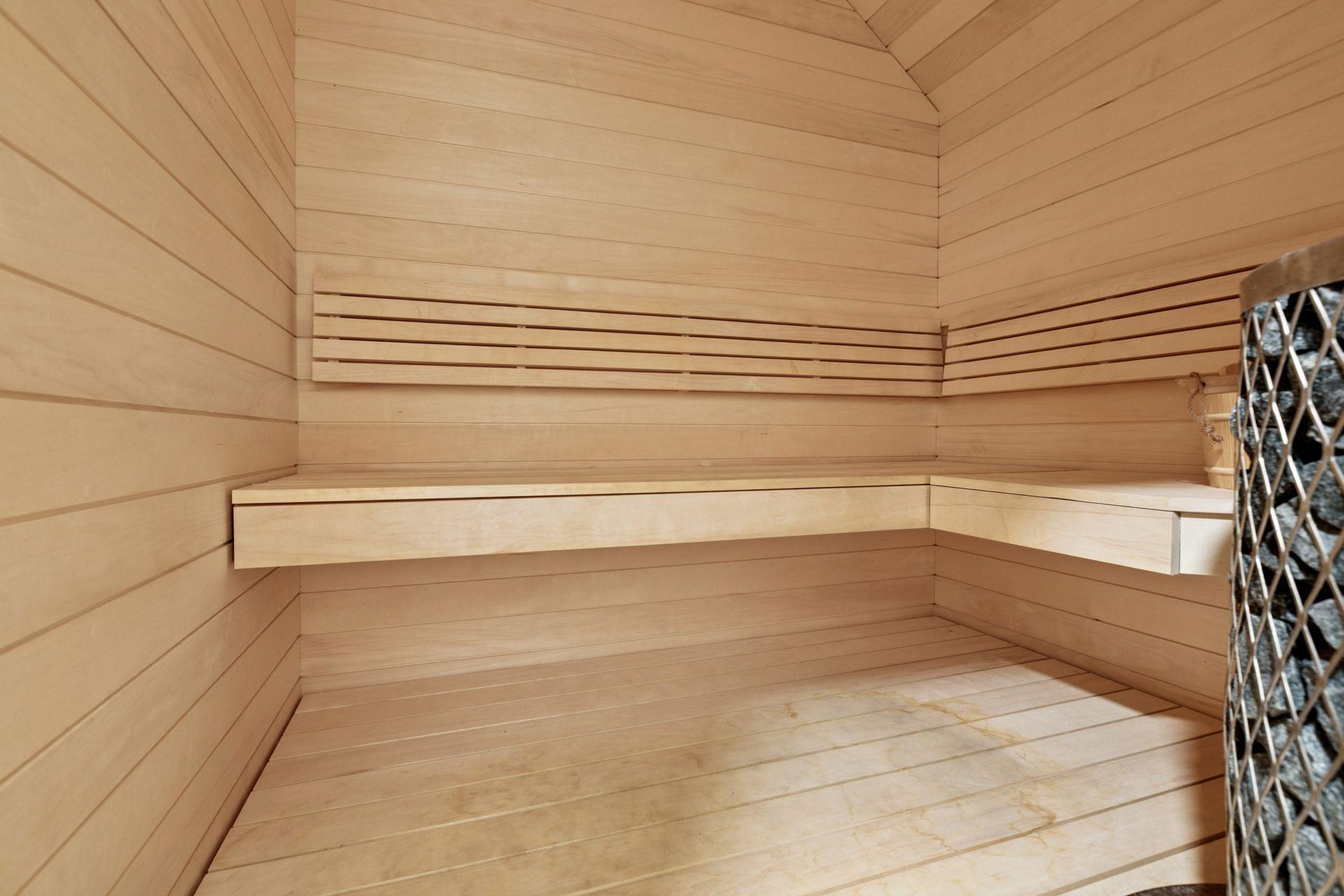 20555 Linden Road Deephaven, MN 55331 - Photo 28 of 41